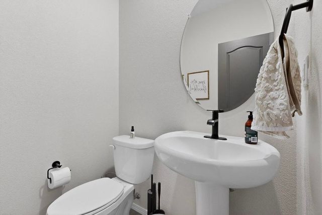 920 Turquesa Loop SE, Rio Rancho, NM 87124