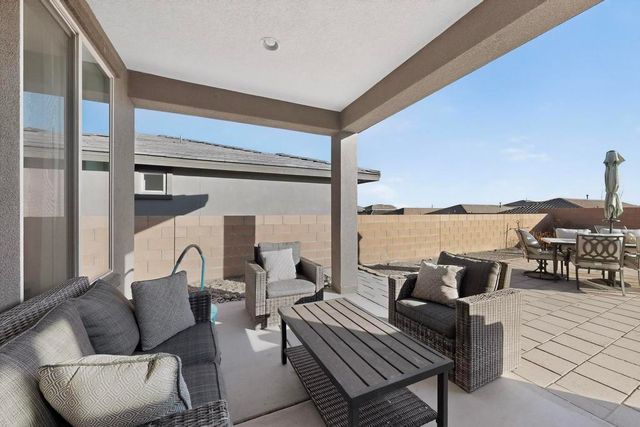 920 Turquesa Loop SE, Rio Rancho, NM 87124