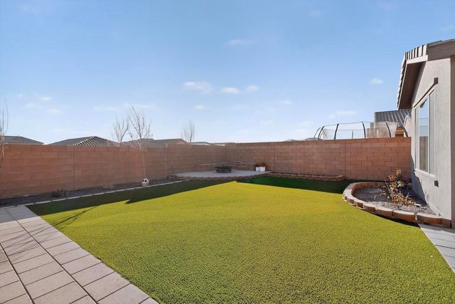 920 Turquesa Loop SE, Rio Rancho, NM 87124