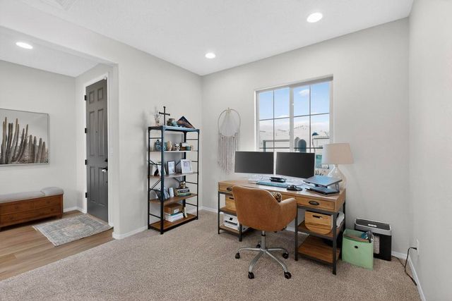 920 Turquesa Loop SE, Rio Rancho, NM 87124