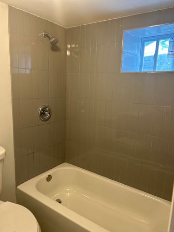 67 Yarwood Street, Stratford, CT 06615