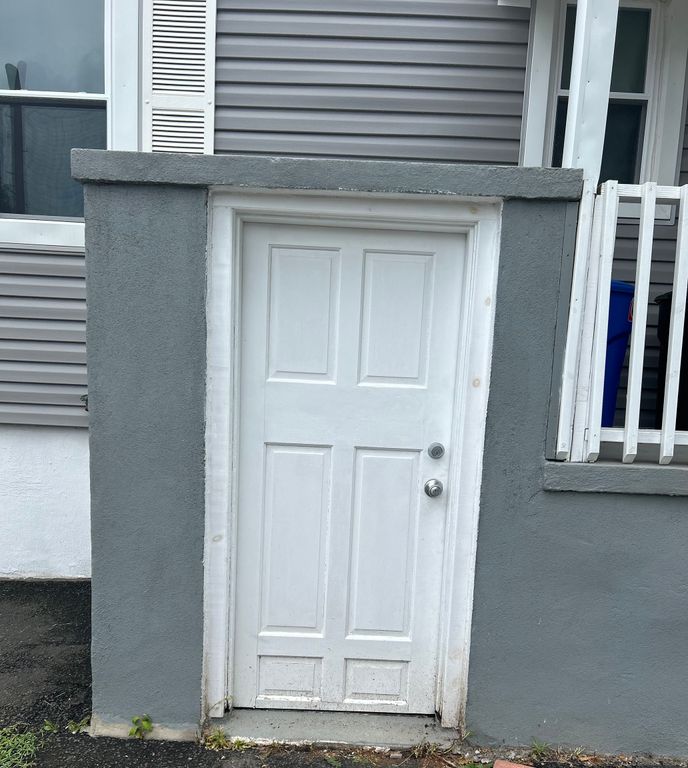 67 Yarwood Street, Stratford, CT 06615