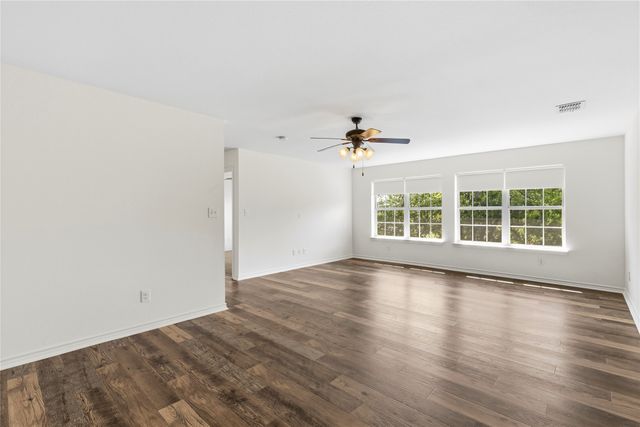 544 Hubbard Circle, Nevada, TX 75173