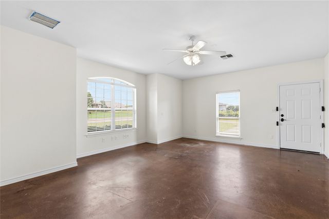 544 Hubbard Circle, Nevada, TX 75173