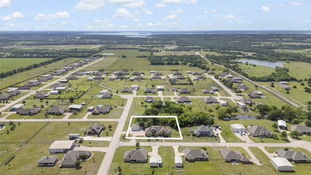 544 Hubbard Circle, Nevada, TX 75173
