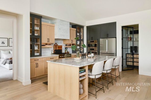 8165 W Corinthia St, Eagle, ID 83616