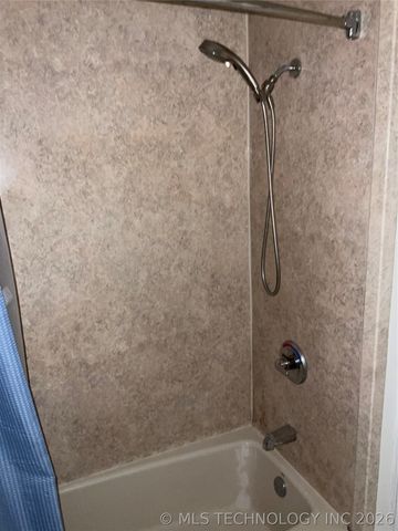 2736 S Florence Drive, Tulsa, OK 74114