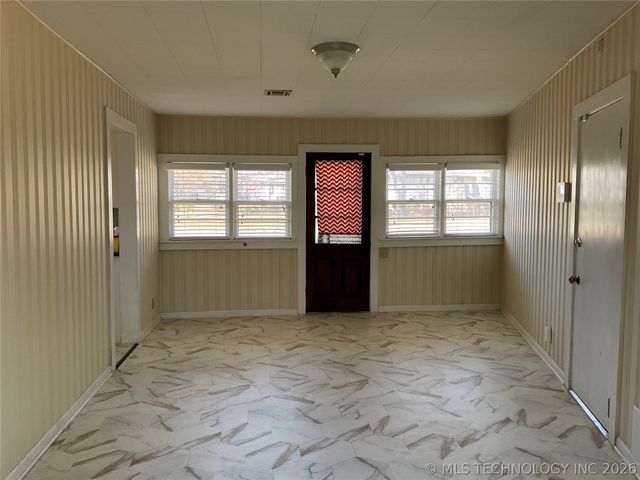 2736 S Florence Drive, Tulsa, OK 74114