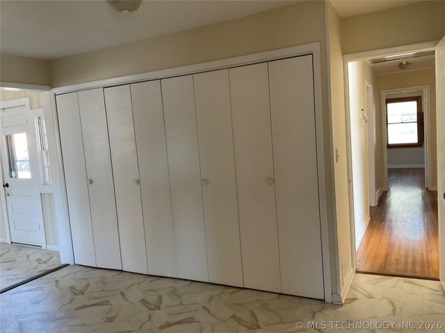 2736 S Florence Drive, Tulsa, OK 74114