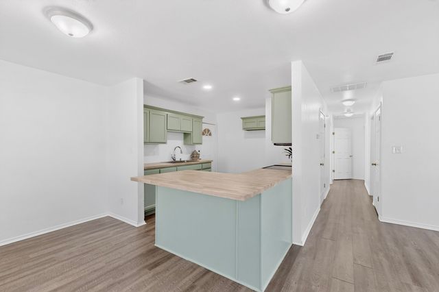 604 S Maxey Street, Sherman, TX 75090