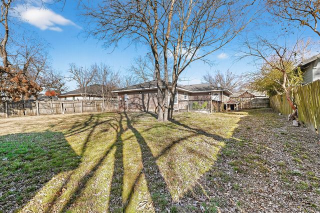 604 S Maxey Street, Sherman, TX 75090