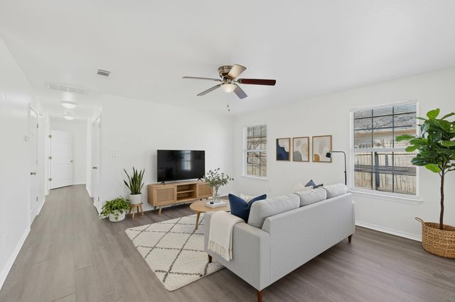 604 S Maxey Street, Sherman, TX 75090