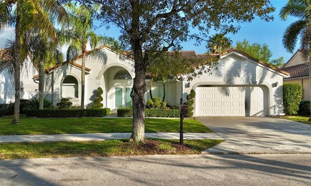 710 Lake Blvd, Weston, FL 33326