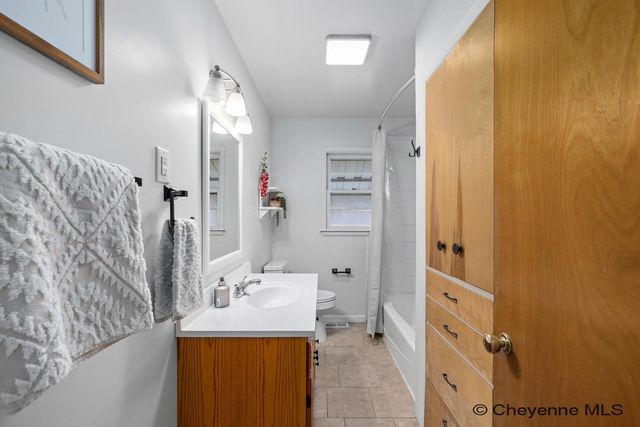 3248 ACACIA DR, Cheyenne, WY 82001