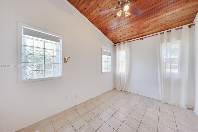 9056 Emerson Ave, Surfside, FL 33154