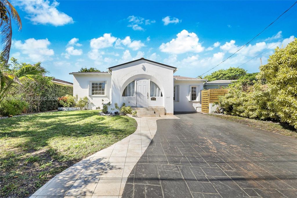 9056 Emerson Ave, Surfside, FL 33154