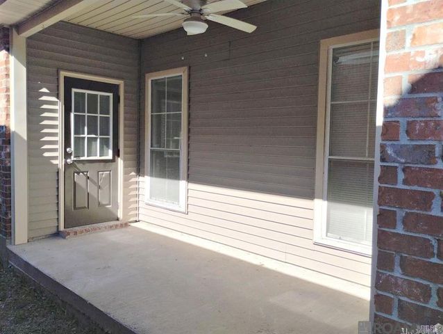 3319 Myrtle Grove Dr, Baton Rouge, LA 70810