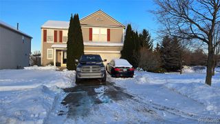 1554 Meadow Ridge Drive, Pontiac, MI 48340