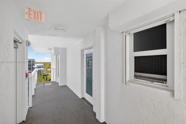 2731 NE 14th St Cswy 1019, Pompano Beach, FL 33062