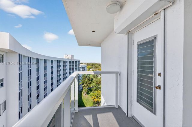 2731 NE 14th St Cswy 1019, Pompano Beach, FL 33062