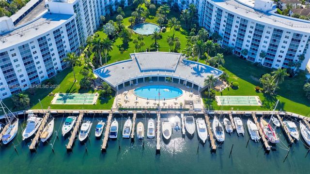 2731 NE 14th St Cswy 1019, Pompano Beach, FL 33062