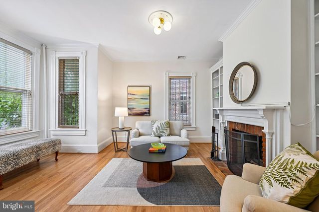 123 7TH ST NE, Washington, DC 20002