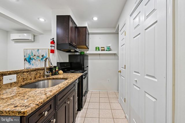 123 7TH ST NE, Washington, DC 20002