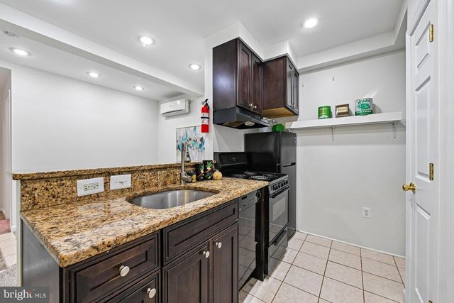 123 7TH ST NE, Washington, DC 20002