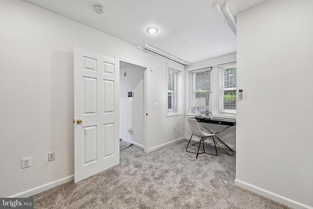 123 7TH ST NE, Washington, DC 20002