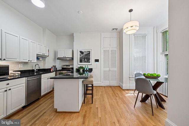 123 7TH ST NE, Washington, DC 20002