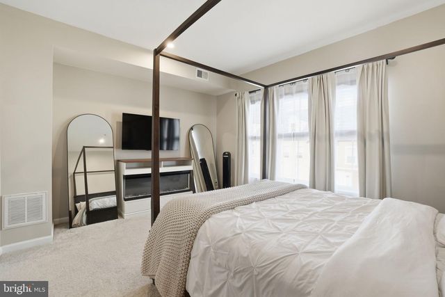 3702 JAMISON ST NE, Washington, DC 20018