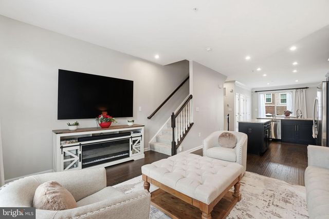 3702 JAMISON ST NE, Washington, DC 20018