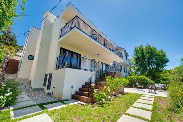 4171 Holly Knoll Drive, Los Angeles, CA 90027