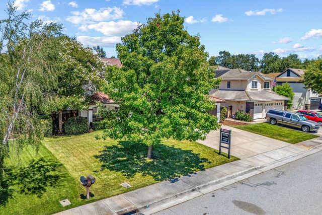 15390 La Arboleda Way, Morgan Hill, CA 95037