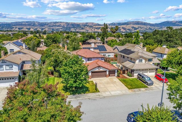 15390 La Arboleda Way, Morgan Hill, CA 95037