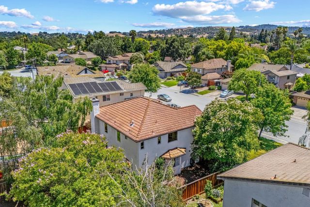 15390 La Arboleda Way, Morgan Hill, CA 95037