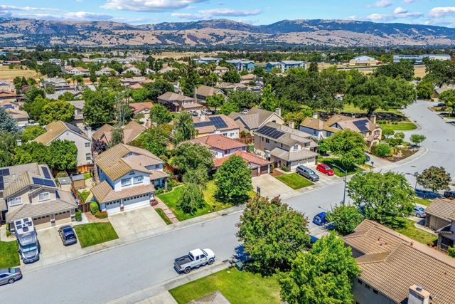 15390 La Arboleda Way, Morgan Hill, CA 95037