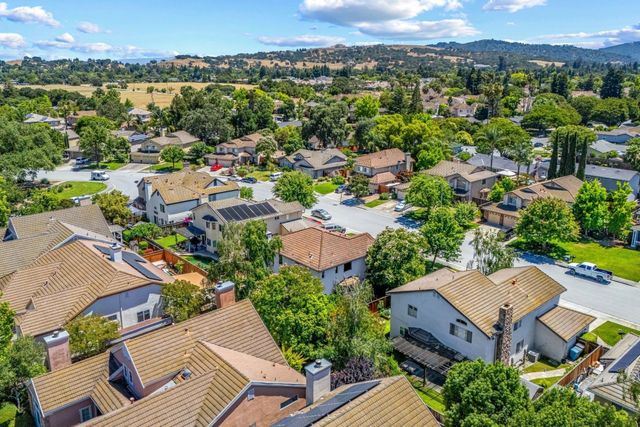 15390 La Arboleda Way, Morgan Hill, CA 95037
