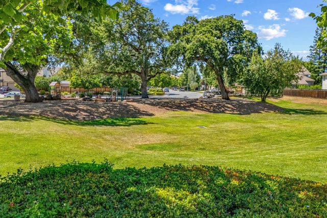 15390 La Arboleda Way, Morgan Hill, CA 95037