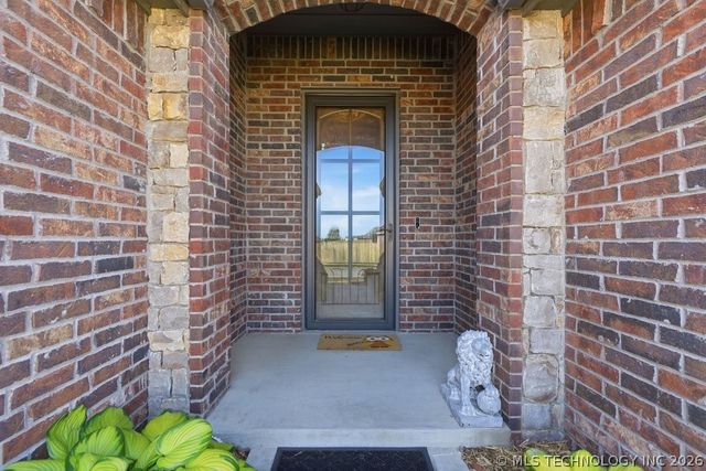 4106 S 12th Place, Broken Arrow, OK 74011