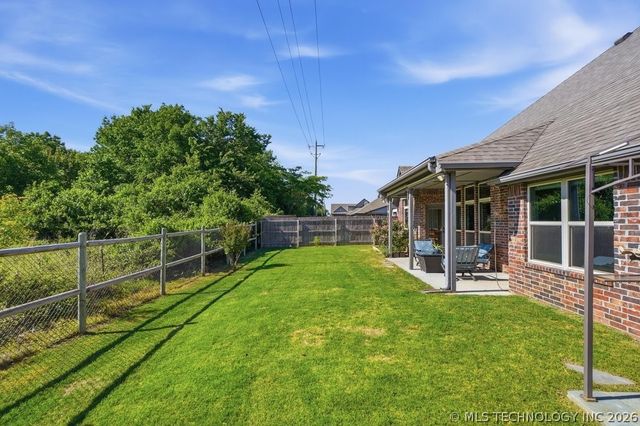 4106 S 12th Place, Broken Arrow, OK 74011