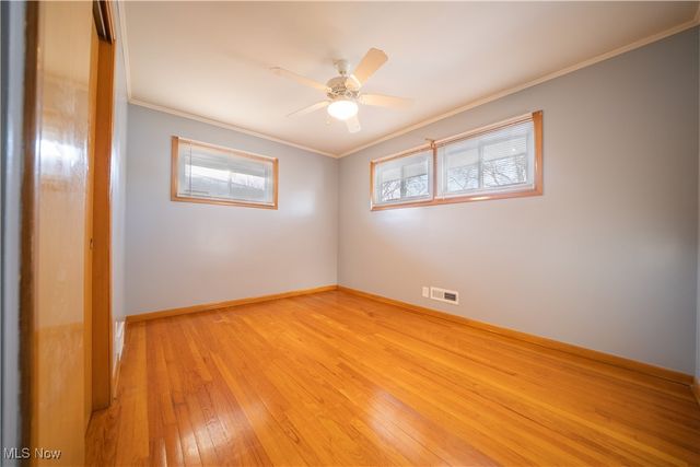 6691 Crenshaw Drive, Parma Heights, OH 44130