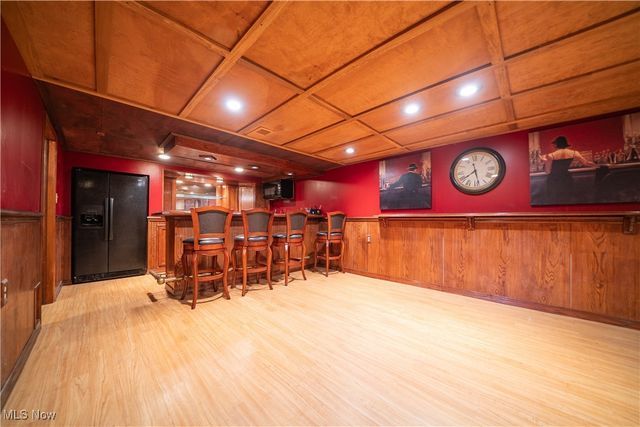 6691 Crenshaw Drive, Parma Heights, OH 44130