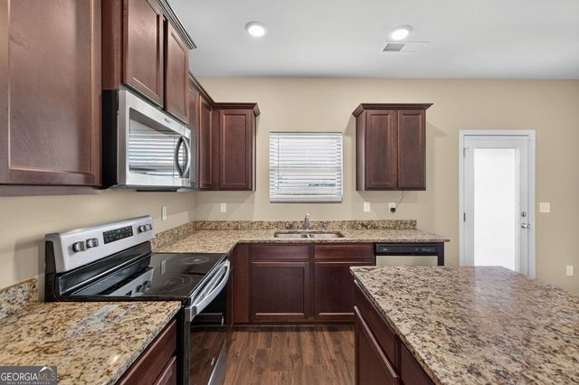 2050 Theberton Trail, Locust Grove, GA 30248