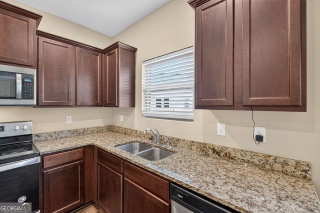 2050 Theberton Trail, Locust Grove, GA 30248