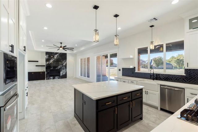 7222 Jordan Drive, Tuttle, OK 73089