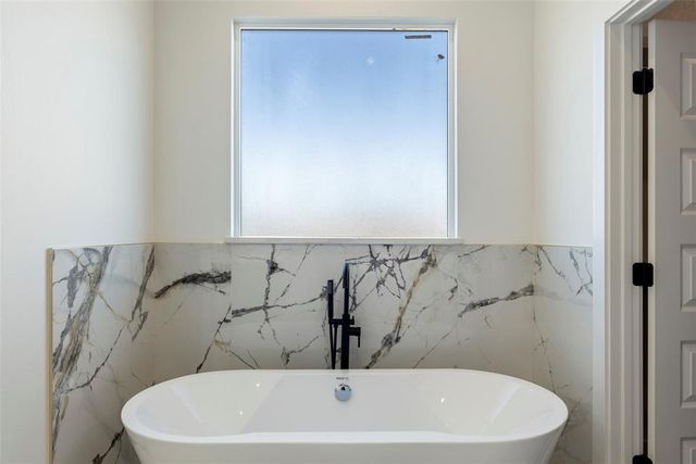 7222 Jordan Drive, Tuttle, OK 73089