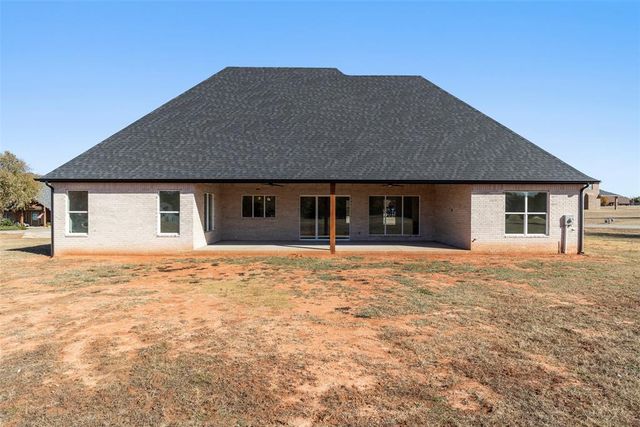 7222 Jordan Drive, Tuttle, OK 73089