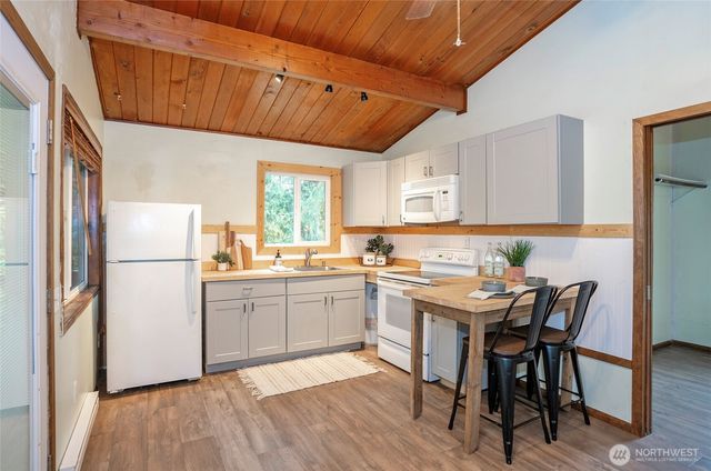 70 E Larchmont Place, Shelton, WA 98584