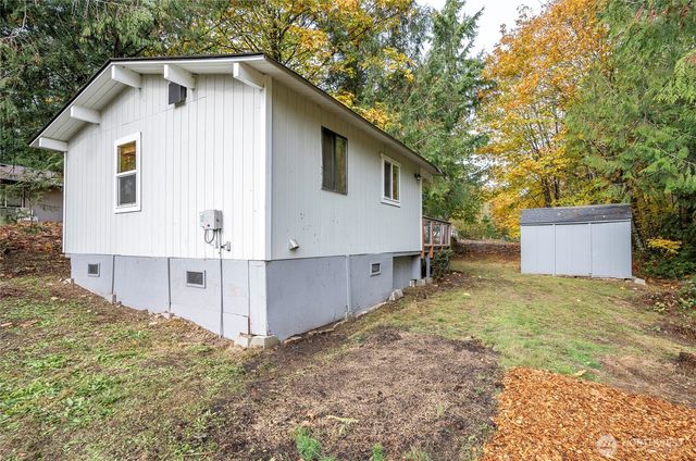 70 E Larchmont Place, Shelton, WA 98584